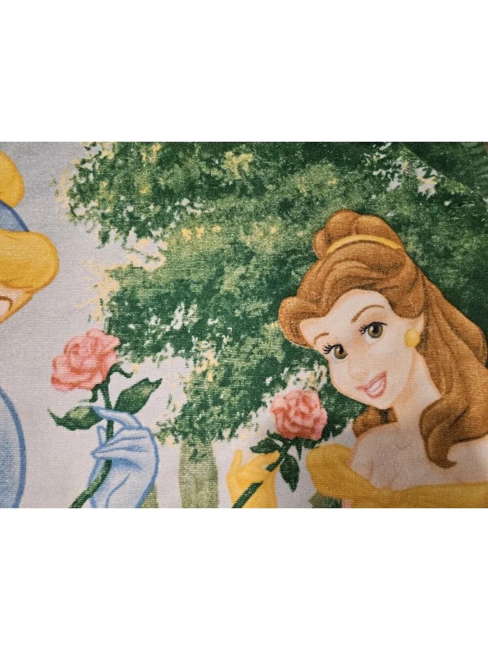 Disney Store Exclusive Princess Cinderella Belle & Aurora Beach Towel